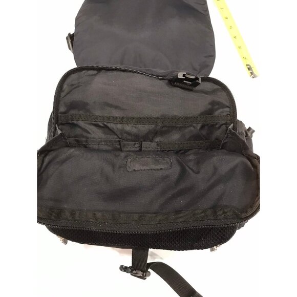 Eddie Bauer Messenger Bag Black Ajustable straps and many pockets - Picture 8 of 11